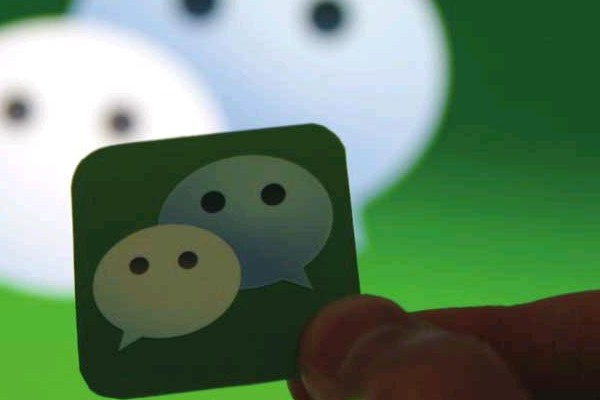 陌陌有人主动加你有让你加她微信怎么回事？